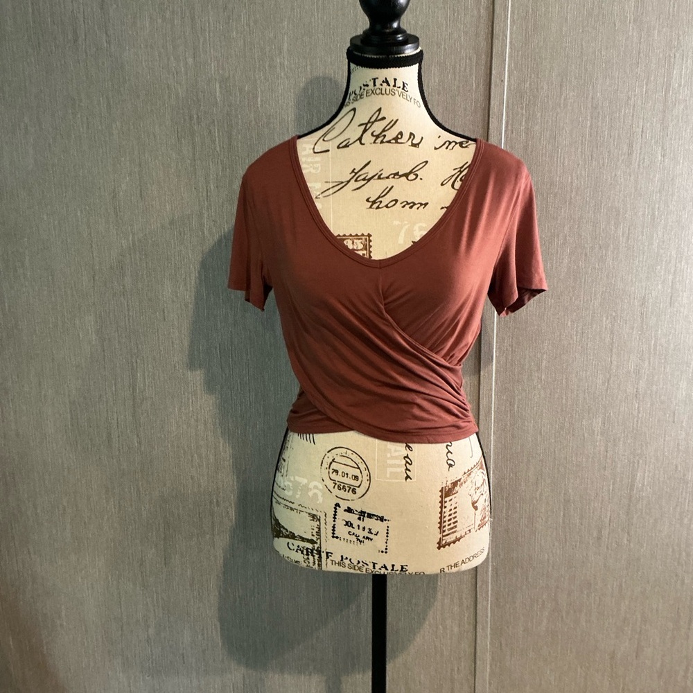 Lululemon Athletica Pink Wrap Crop Top Short Sleeve